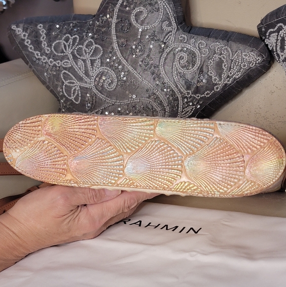 Brahmin Katie Scallop Bondi Iridescent Adjustable Crossbody Bag NWT - Picture 9 of 10